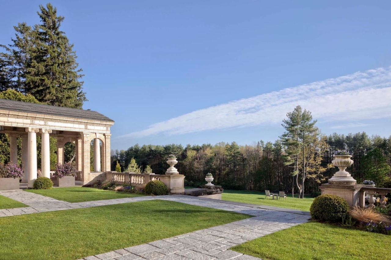 Wheatleigh Hotel Lenox Eksteriør billede